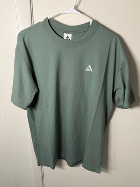 Nike ACG Men's Sage Green Short Sleeve Logo Tee